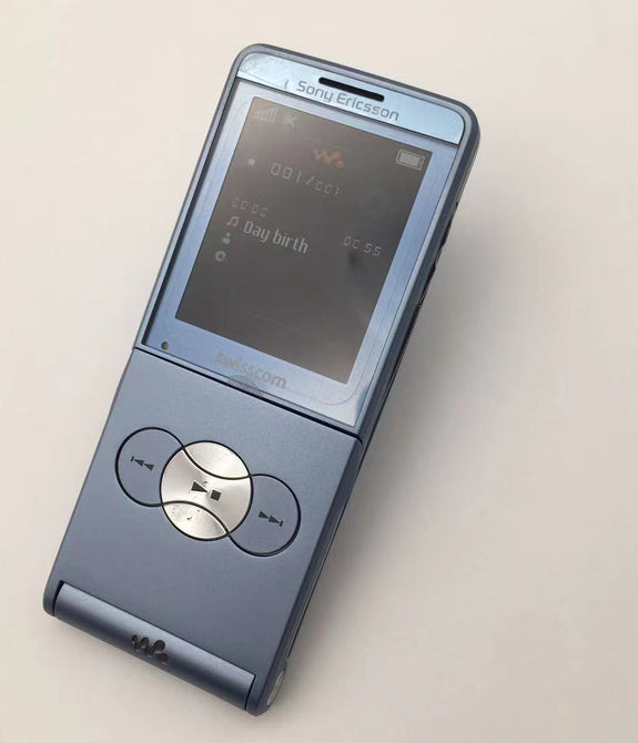 Original Sony Ericsson W350 Flip phone