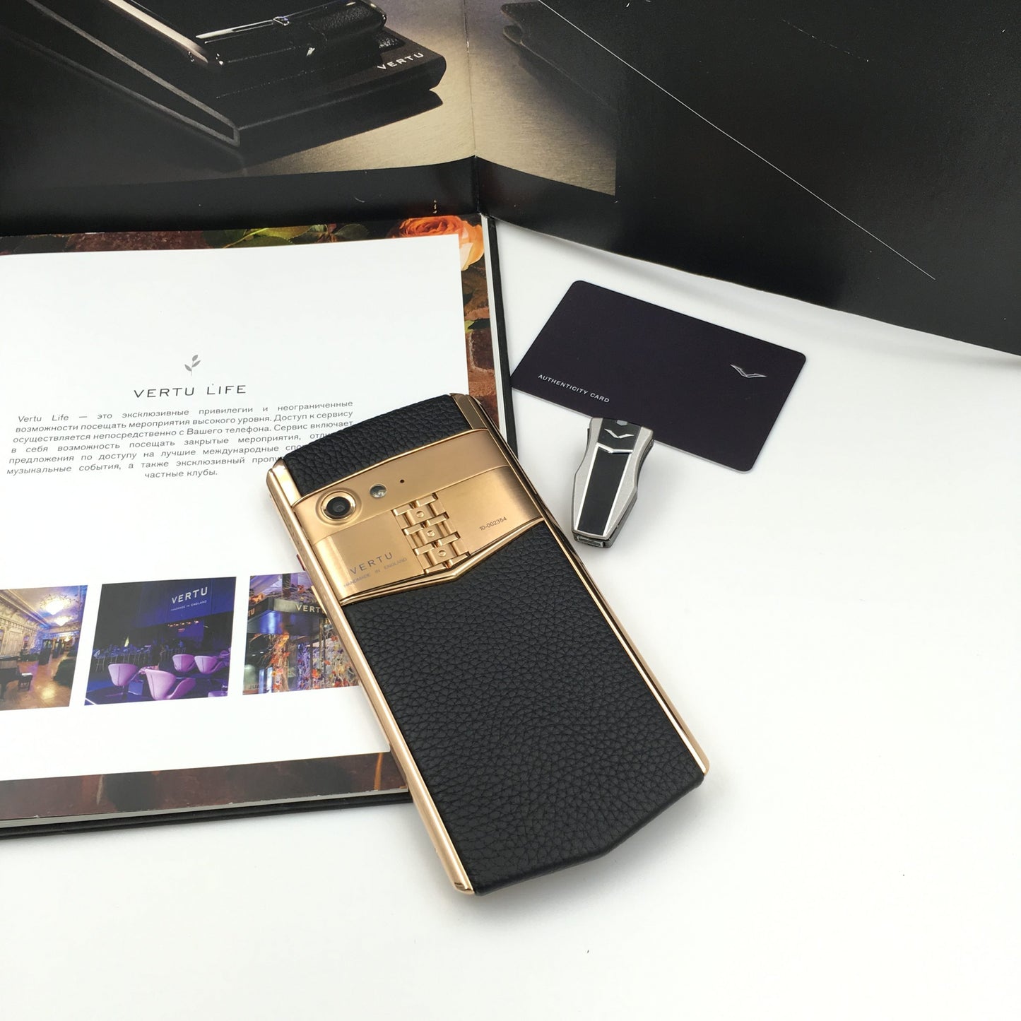 VERTU ASTER P BLACK 18K Gold Plated Calf Hide Dual Sim Card Phone