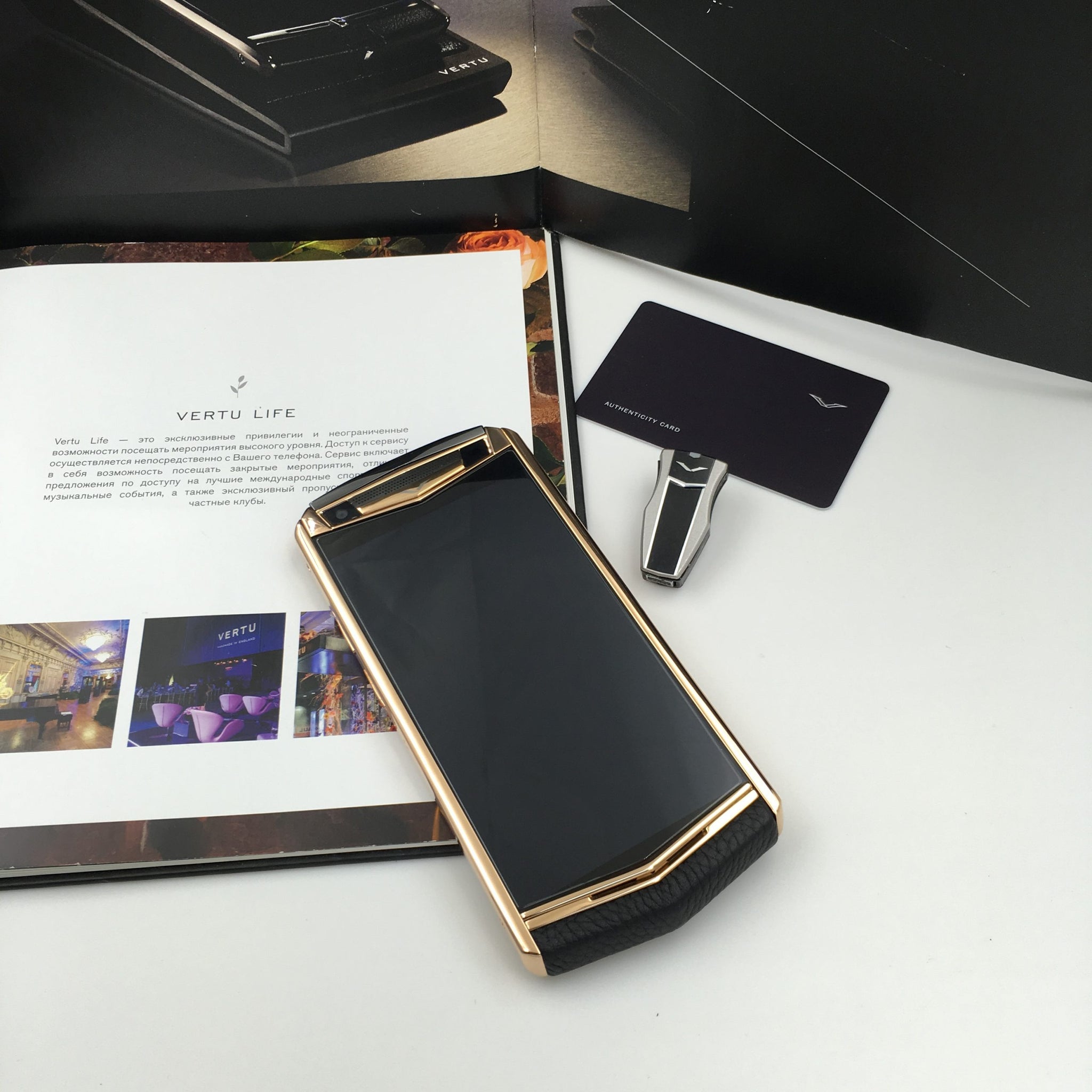 VERTU ASTER P BLACK 18K Gold Plated Calf Hide Dual Sim Card Phone