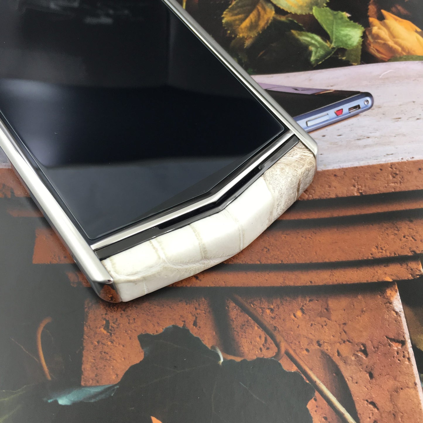 VERTU ASTER P SILVER HIMALAYA Crocodile Dual Sim Card Mobile Phone