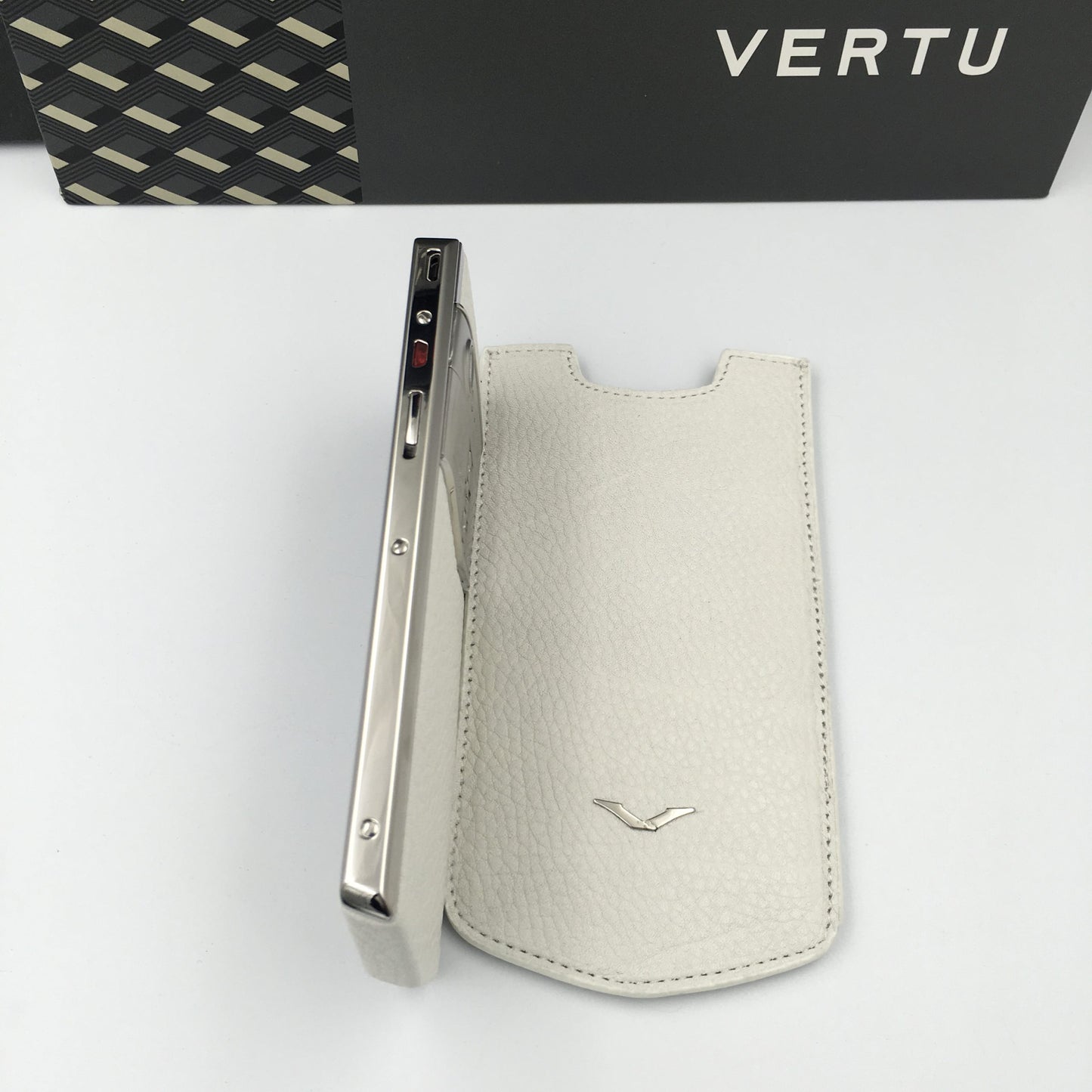 VERTU ASTER P WHITE Silver Calf Hide Dual Sim Card Phone