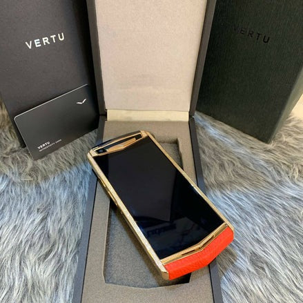 Vertu Aster P Red Leather 18ct Rosegold Diamond Edition Mobile Phone (Made to Order)