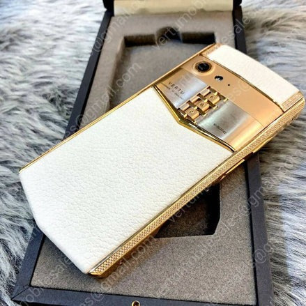 Vertu Aster P White Leather 18ct Rosegold Diamond Edition Mobile Phone