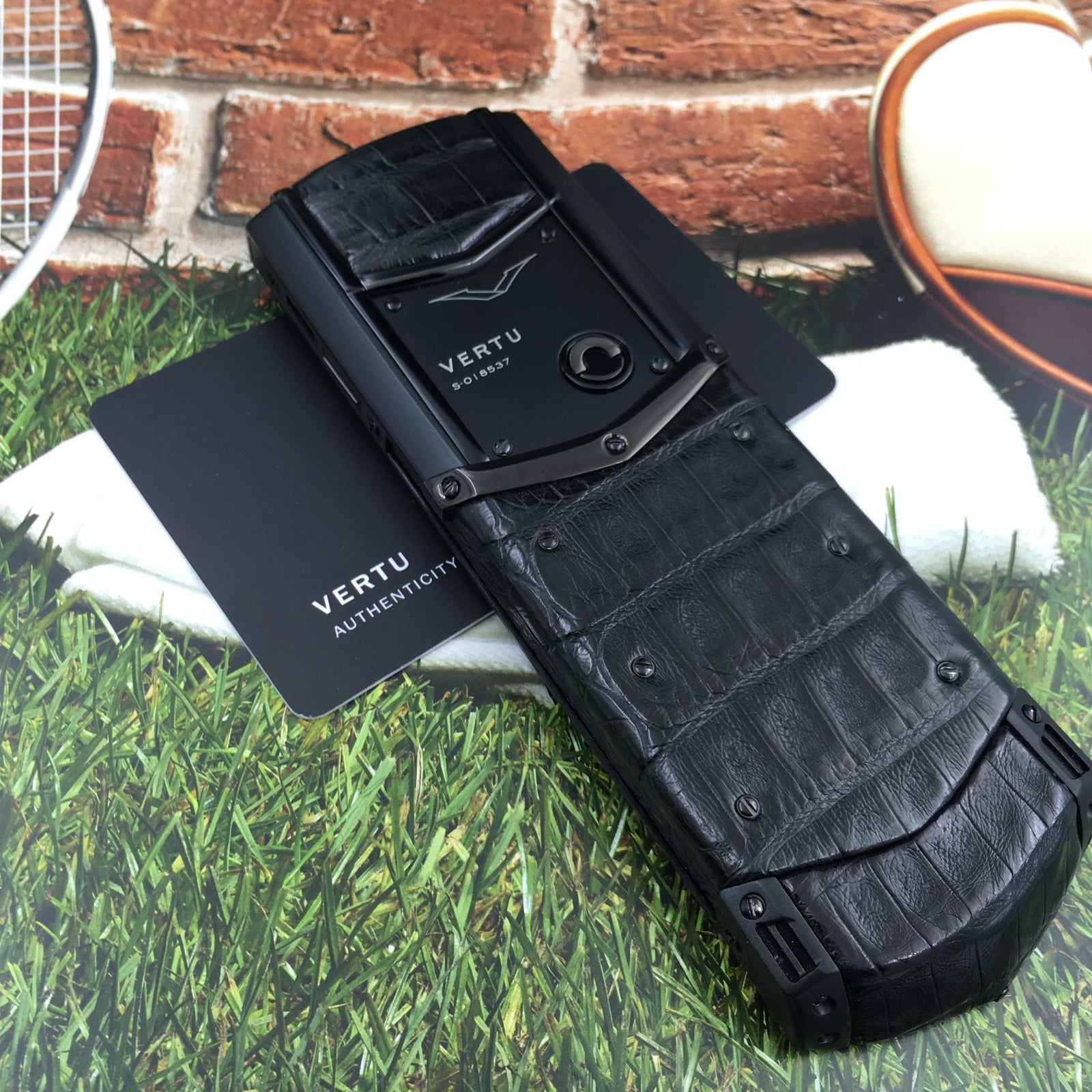 Vertu Signature S All Black Crocodile Business Luxury Mobile Phone