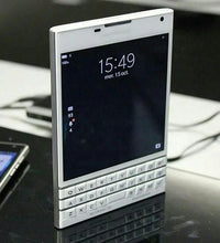 BlackBerry Passport Q30 Original