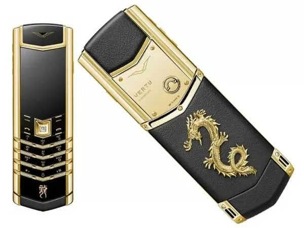VERTU Signature S Dragon Business Phone