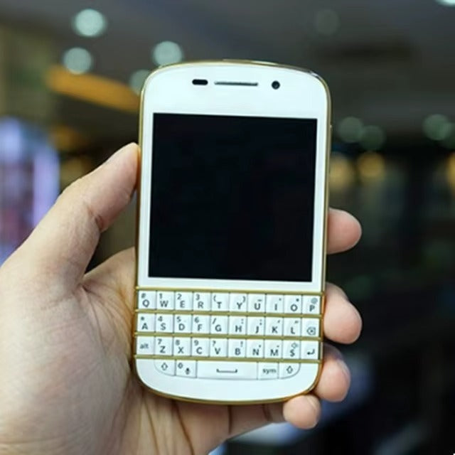 Blackberry Q10 Original QWERTY Mobile Phone