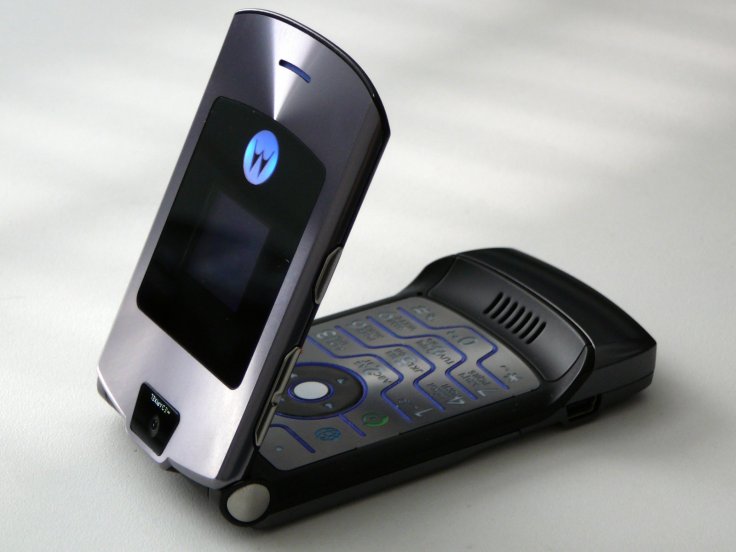 Original Motorola RAZR V3i Flip Phone