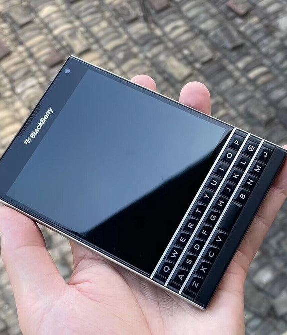 BlackBerry Passport Q30 Original