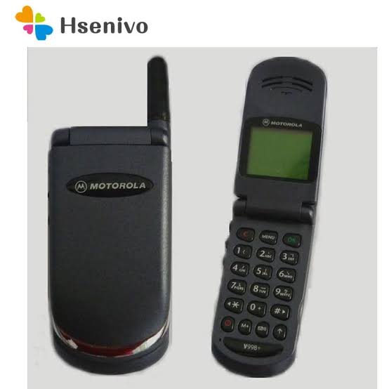 Motorola V998 GSM Flip Phone Antique Retro Design