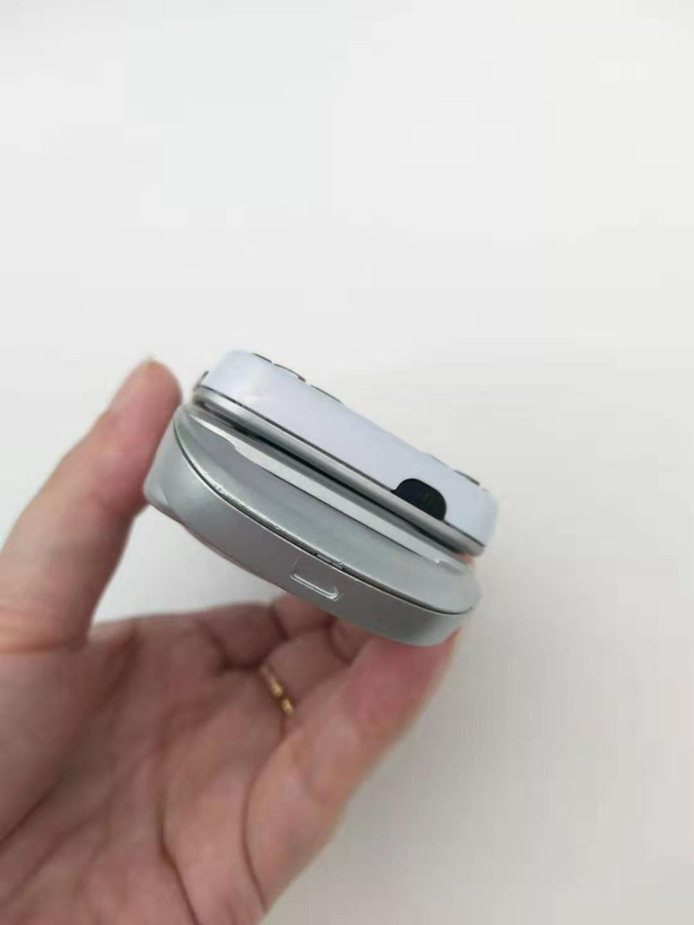 Sony Ericsson W550i Slide phone - astore.in