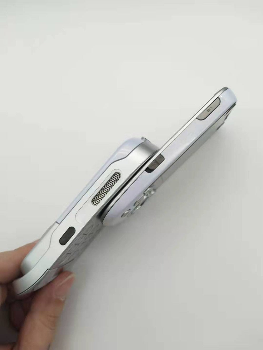 Sony Ericsson W550i Slide phone - astore.in