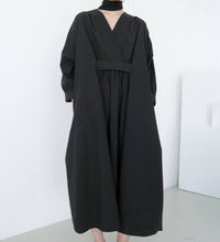 Black Loose Casual Dress Japanese-Style Simple Long-Sleeved Hedging Temperament College Female V-Neck Maxi 2021 New